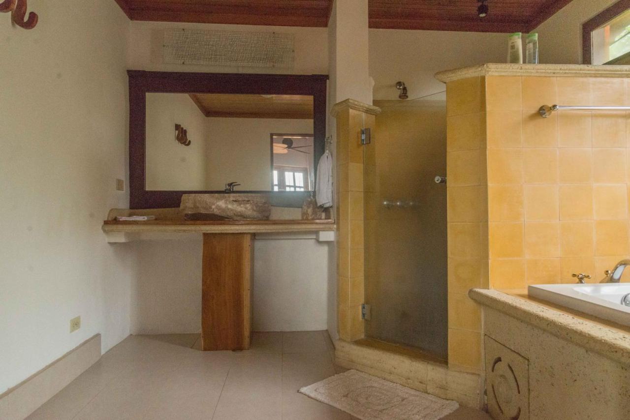 Luna Inn B&B Ciudad Cariari Экстерьер фото