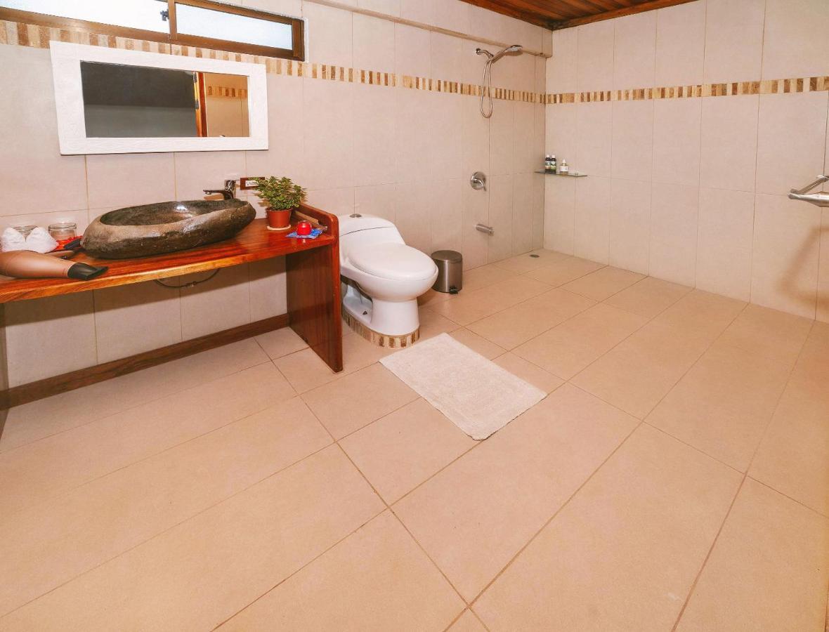 Luna Inn B&B Ciudad Cariari Экстерьер фото